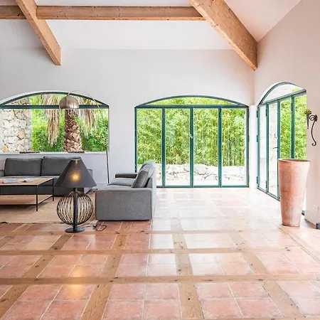 Villa La Tonnelerie, Belle Pour 9 Personnes Au Coeur D'un Vignoble Avec Piscine Sartène