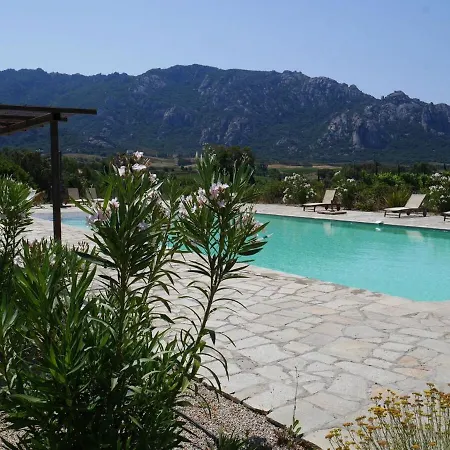La Tonnelerie, Belle Pour 9 Personnes Au Coeur D'un Vignoble Avec Piscine Villa Sartene (Corsica)