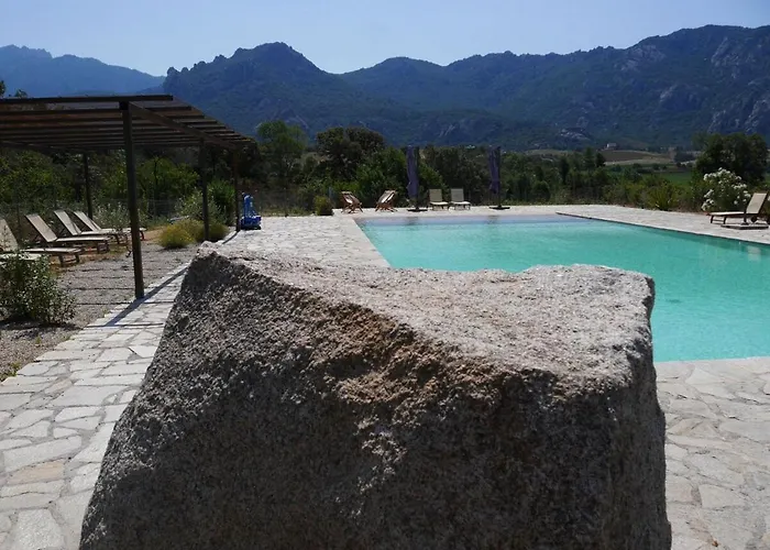 La Tonnelerie, Belle Pour 9 Personnes Au Coeur D'un Vignoble Avec Piscine * Sartène
